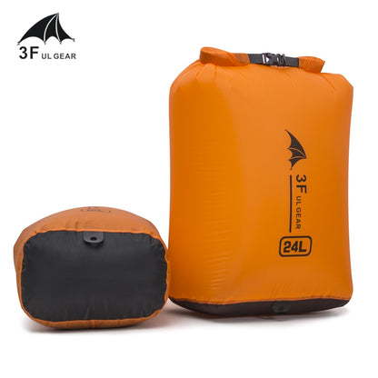Floating Dry Bags for Canoeing, Kayaking and Rafting 