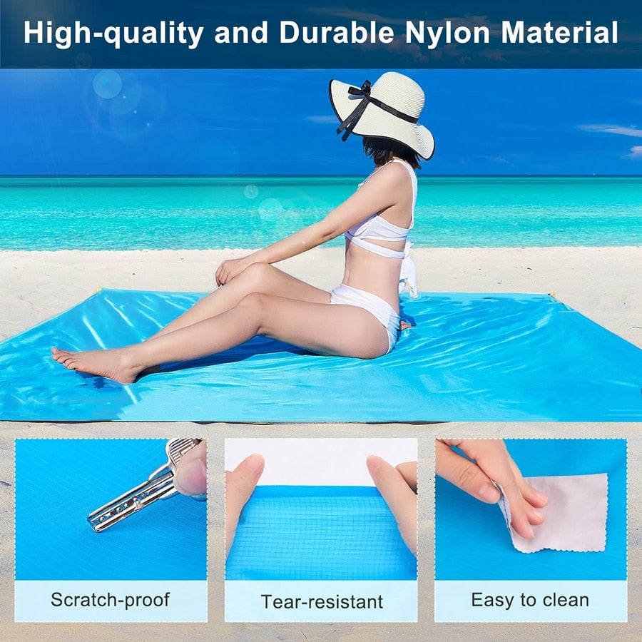 Sand resistant outlet beach blanket